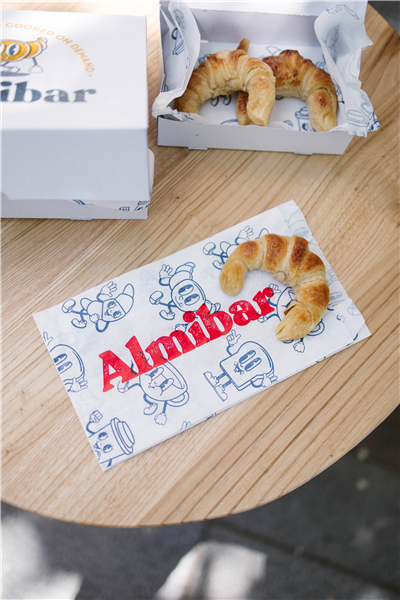 PRESENTACIÓN DE CROISSANTS 100% ARTESANALES DE ALMÍBAR